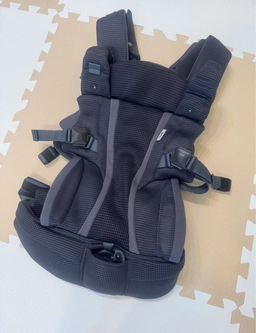 Aprica ラクリス　抱っこひも ブラック