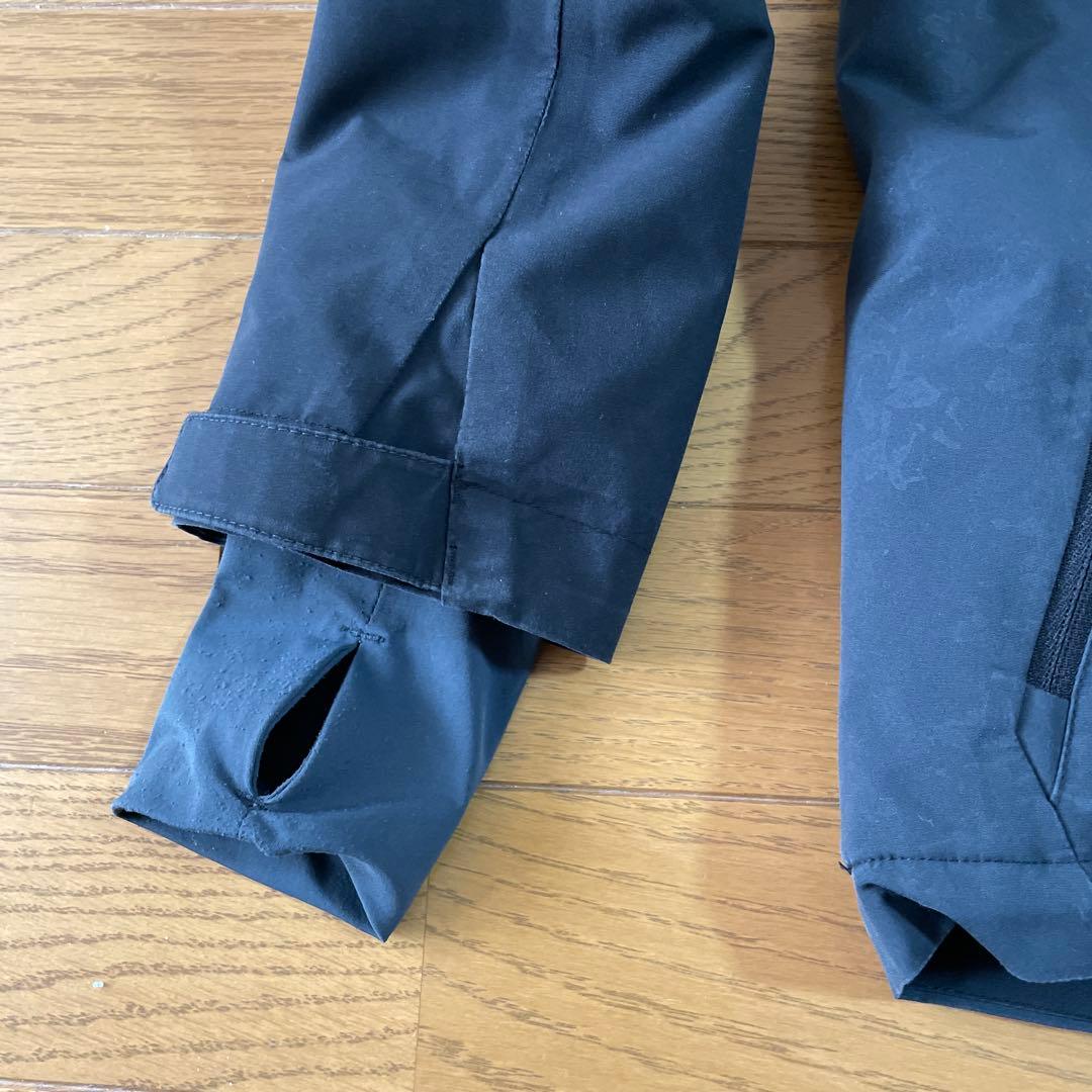 ピークパフォーマンス　Peak Performance ウェア上下　140 黒