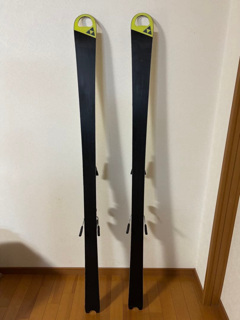 Fischer スキー板 ホワイト/イエロー バインディング付き