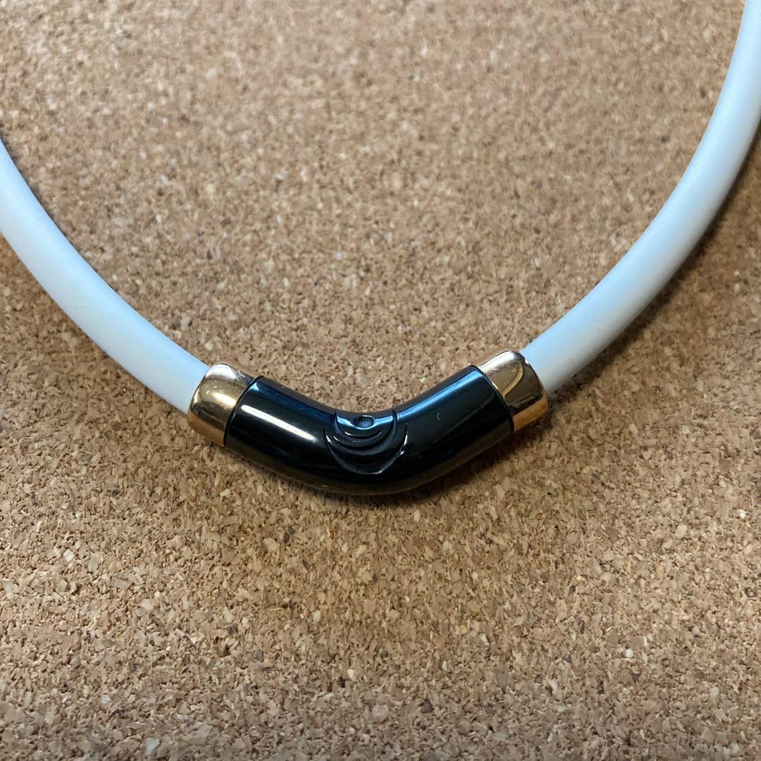 美品⭐︎unity ユニティ　北投石　ネックレス　ホワイト　L