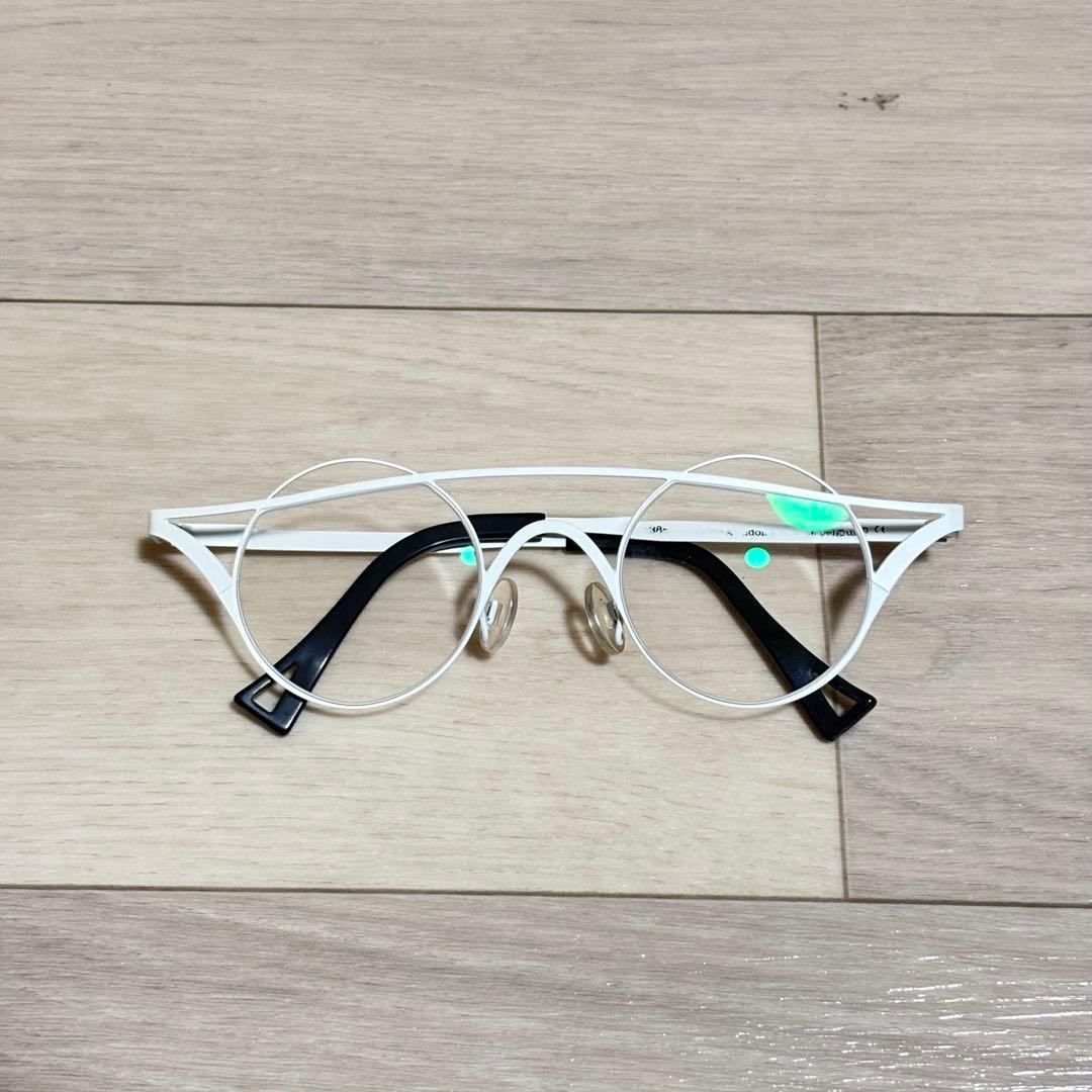 theo udon まるめがね