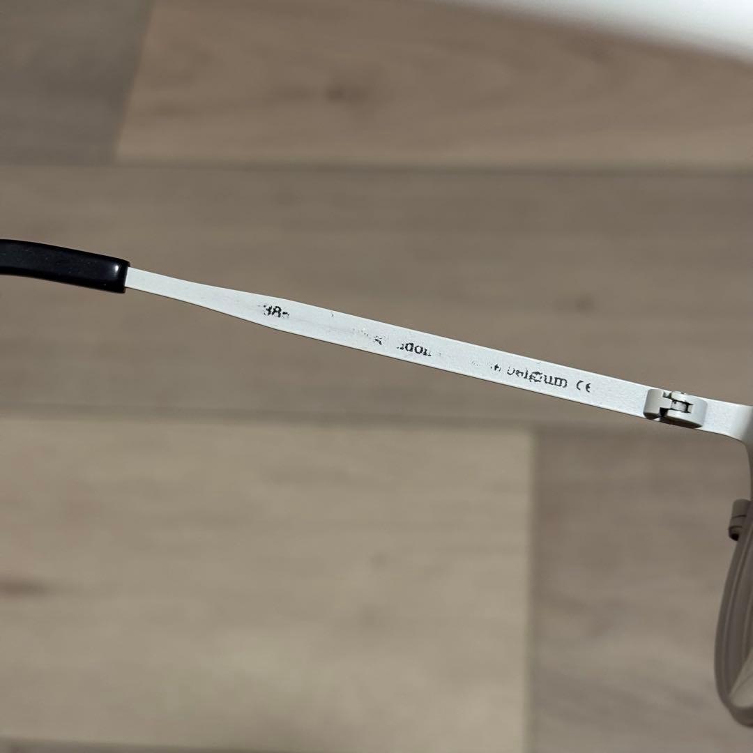 theo udon まるめがね