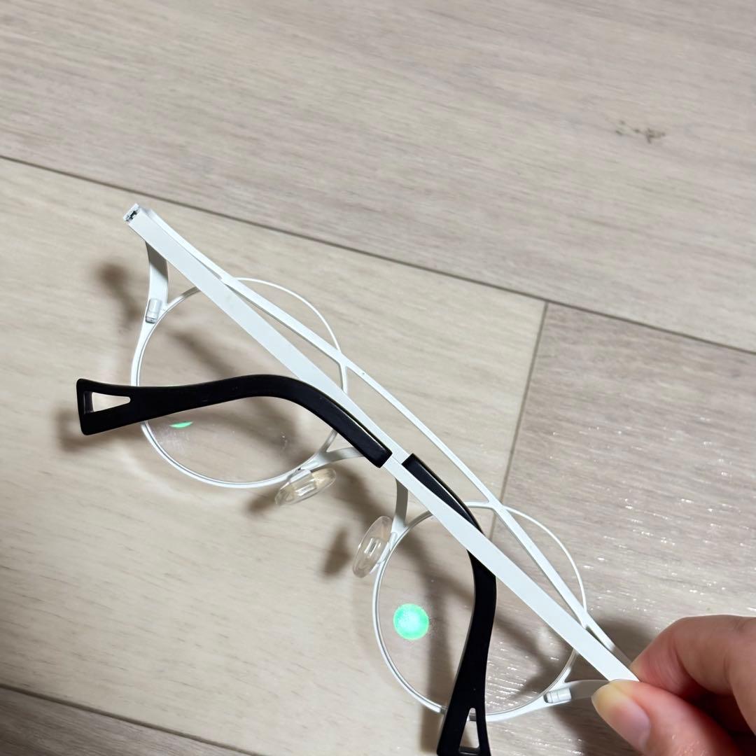 theo udon まるめがね