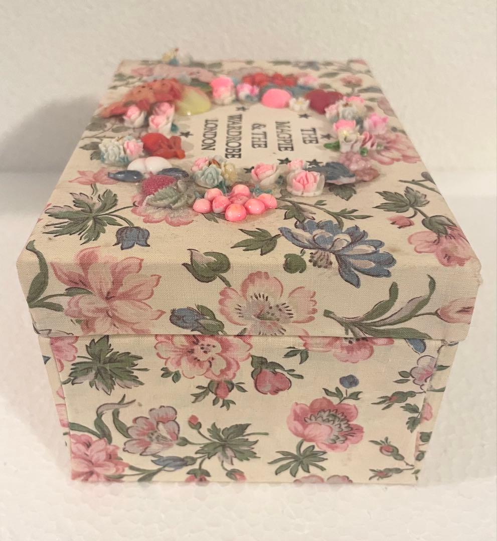 【レア】 THE MAGPIE & THE WARDROBEオルゴール付きBOX