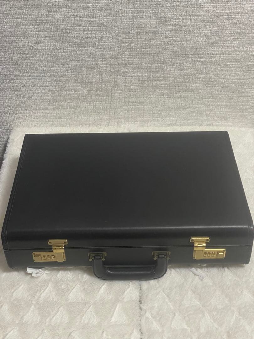 【激レア】COACH コーチ 黒 レザー アタッシュケース ダイヤルロック 鍵付