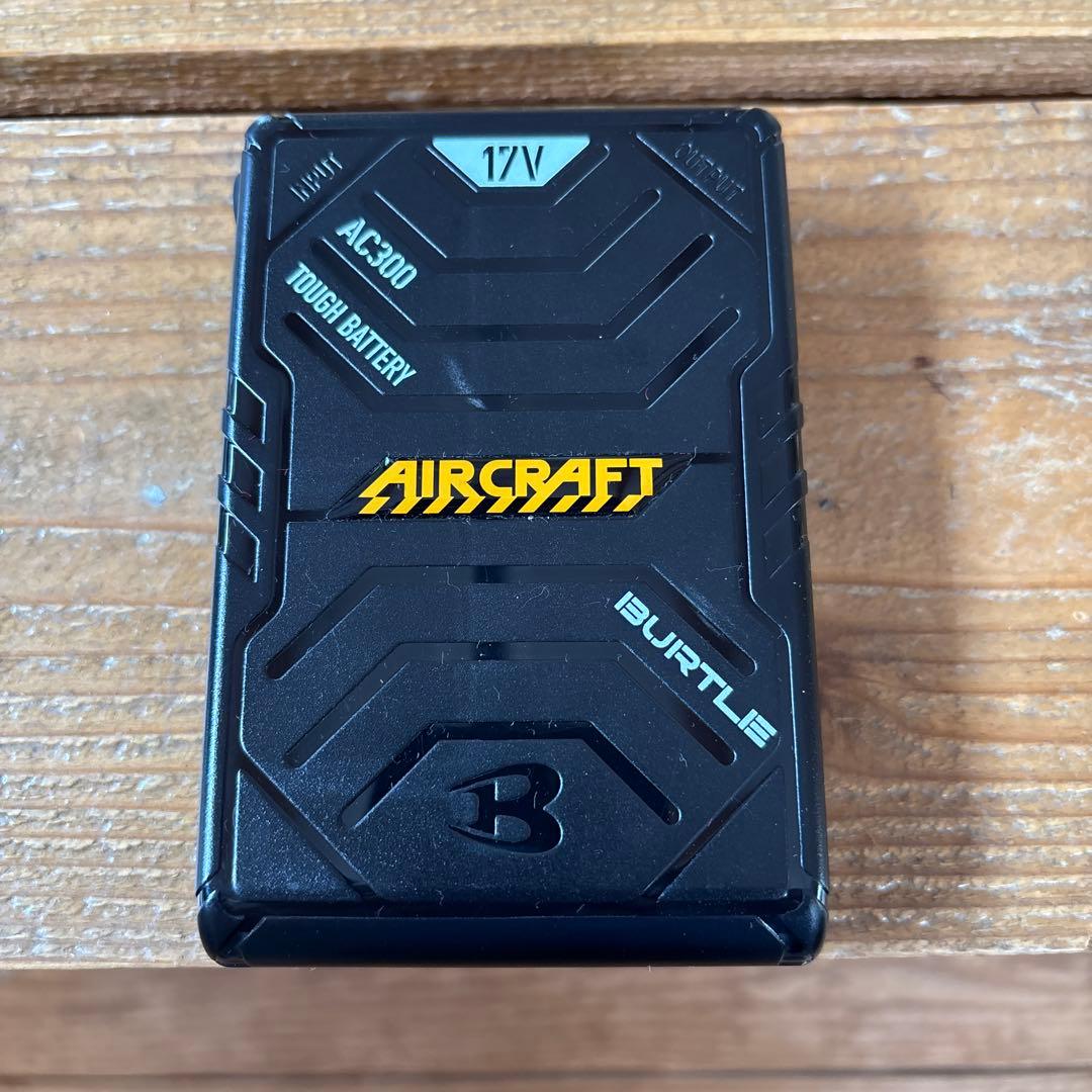 空調バッテリー、ファン