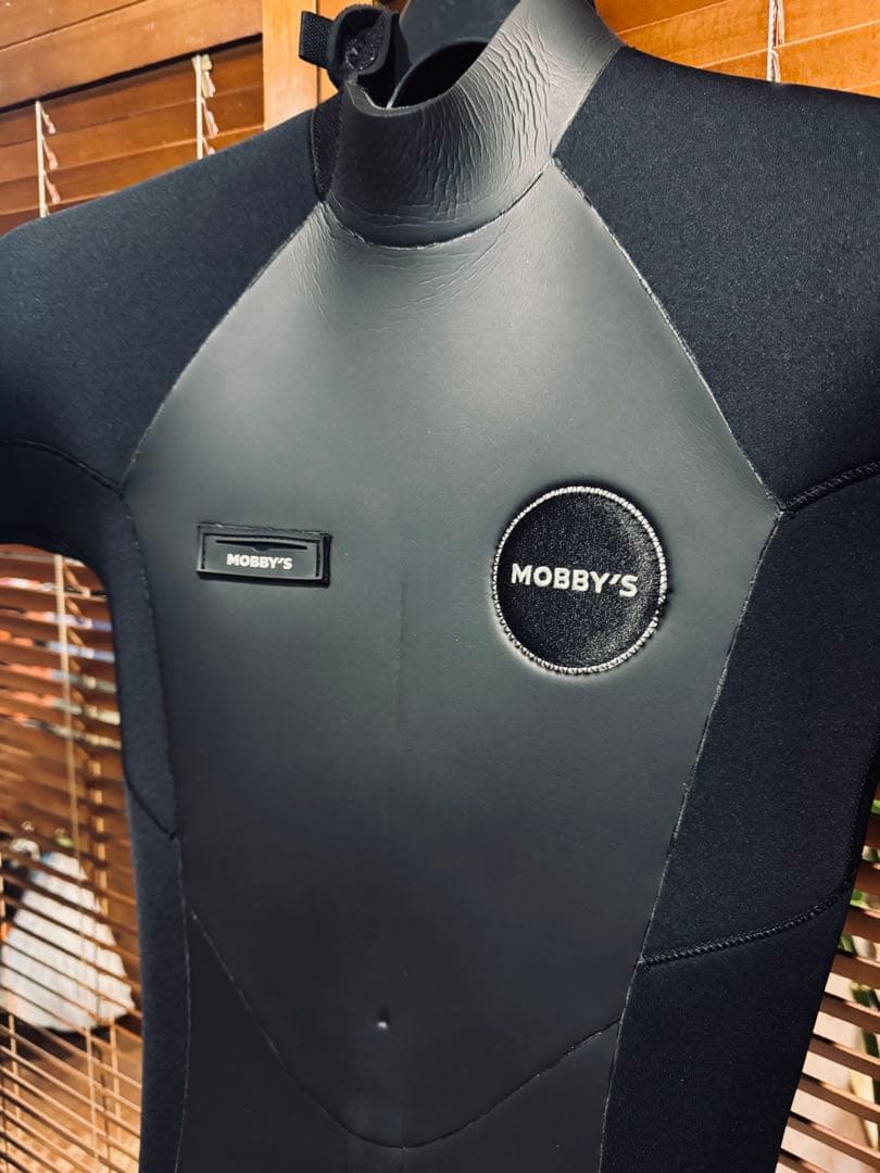 mobby'sモビーズ　フルスーツ　セミドライ6.5ミリ