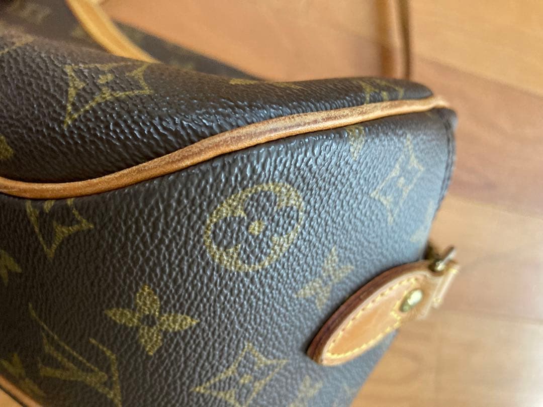 Louis Vuitton ルイヴィトン　モノグラム　斜め　ショルダーバッグ