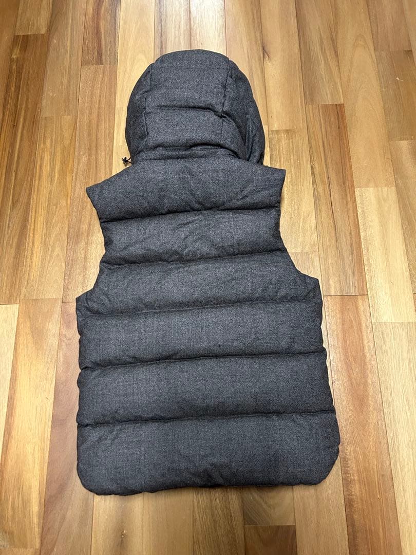 ムーレー　MOORER FAYER-NO ダウンベスト　サイズ４６