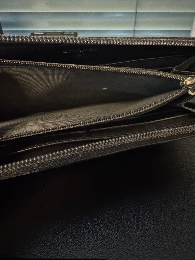 makotoシャネル カメリア ラウンドファスナー 長財布 ブラック