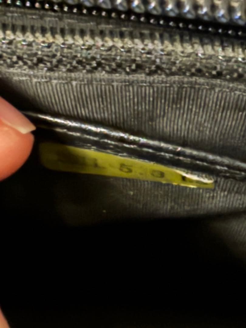 makotoシャネル カメリア ラウンドファスナー 長財布 ブラック