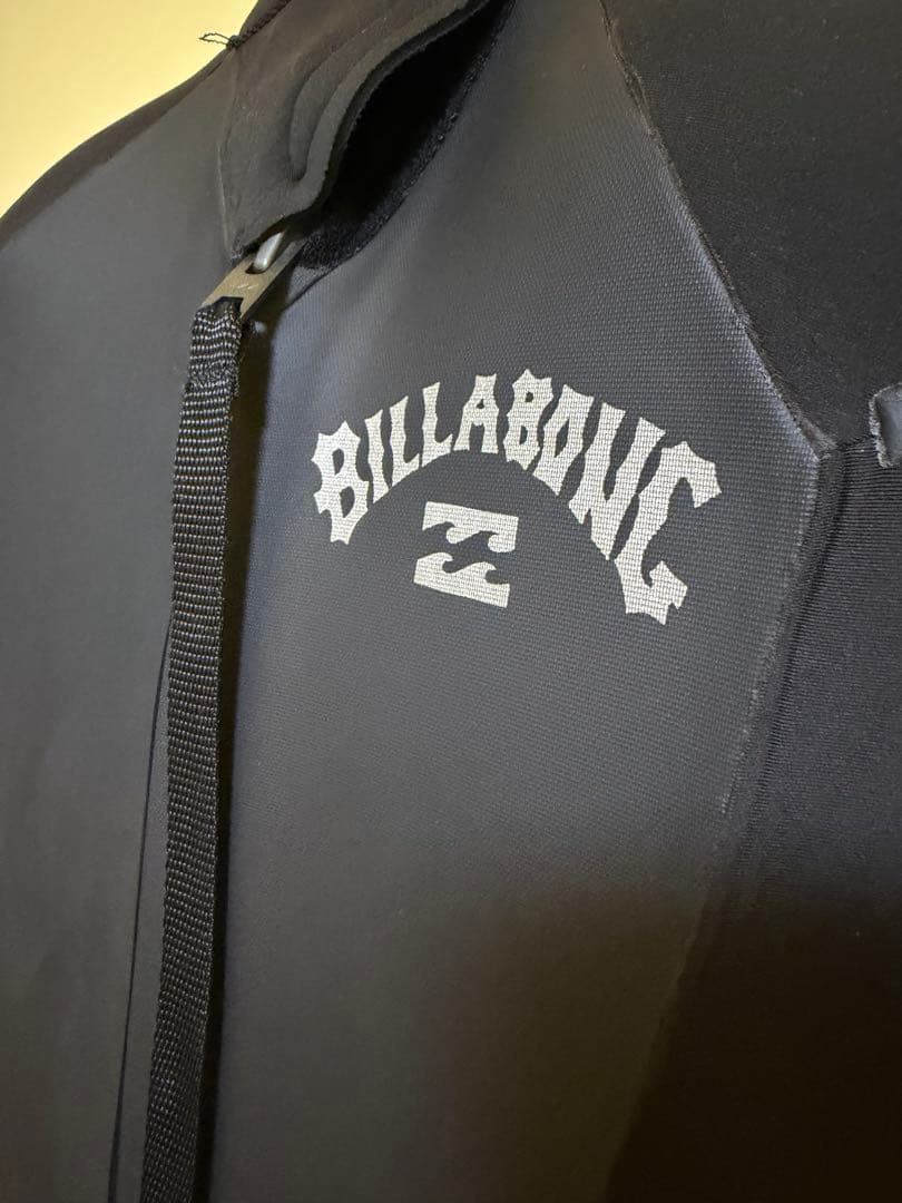美品Billabong/ビラボンセミドライ4×3裏起毛ウェットスーツML