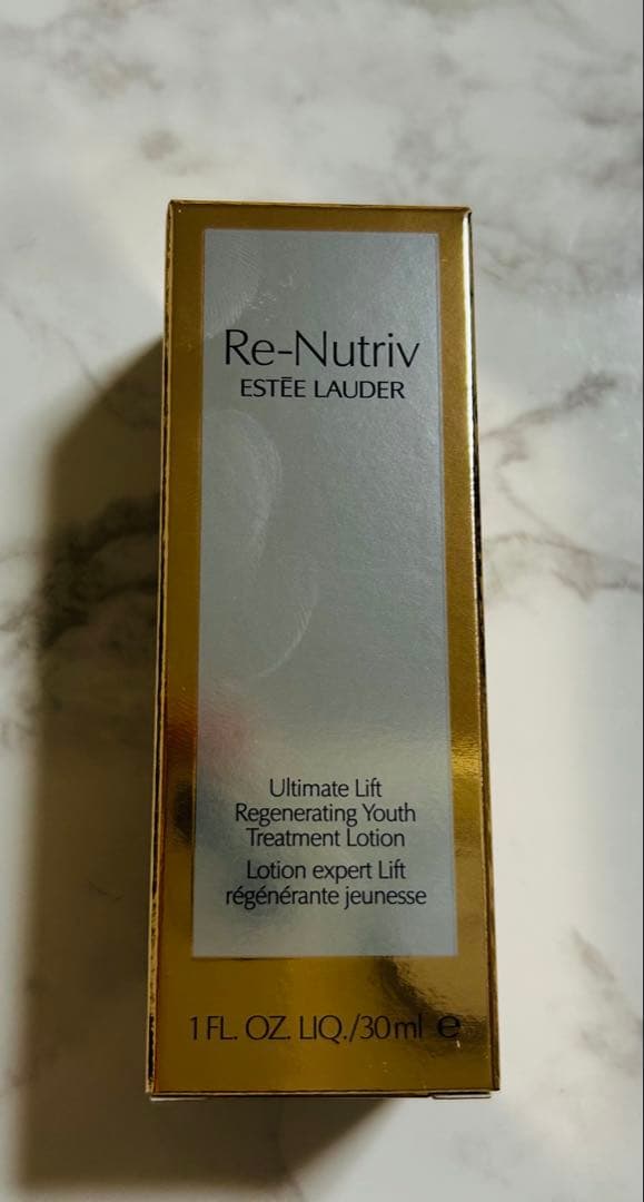 Estee Lauder Re-Nutriv トラベルポーチ付き