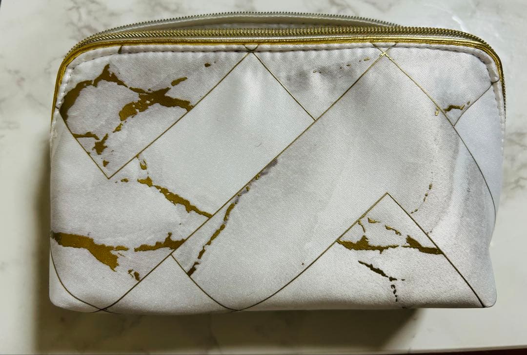 Estee Lauder Re-Nutriv トラベルポーチ付き