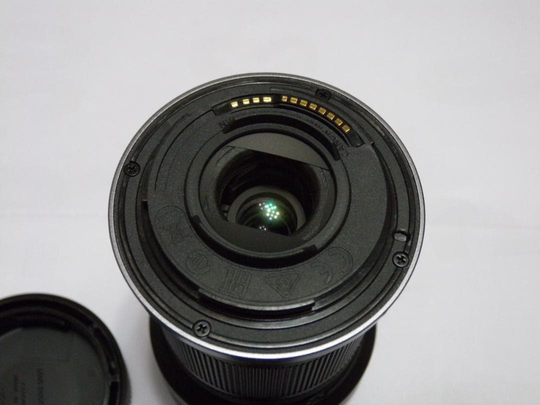 Canon RF-S-18-150mm F3.5-6.3 IS STM レンズ