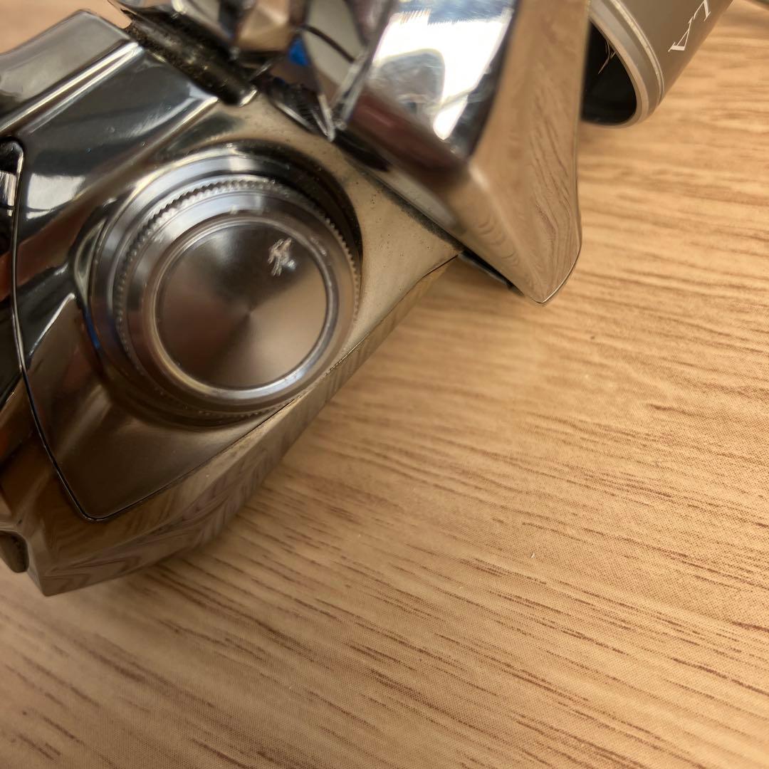 １８STELLA C2500SHGスピニングリール 箱付き