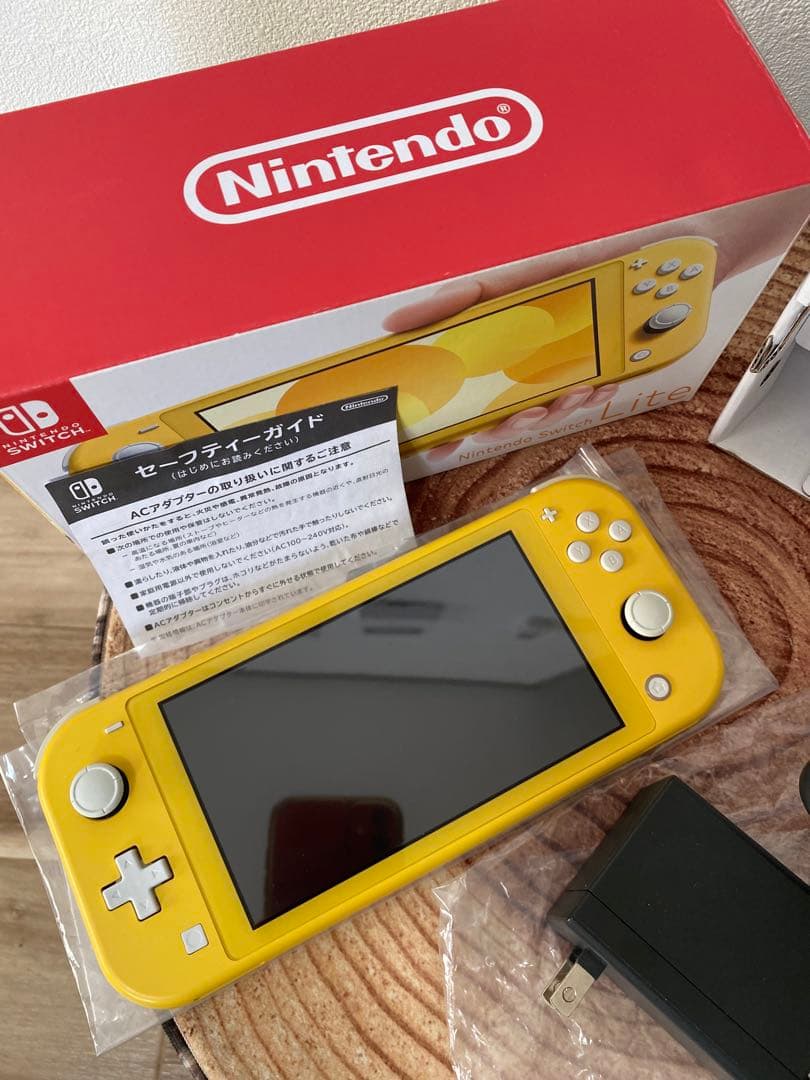 Nintendo Switch Lite イエロー　本体