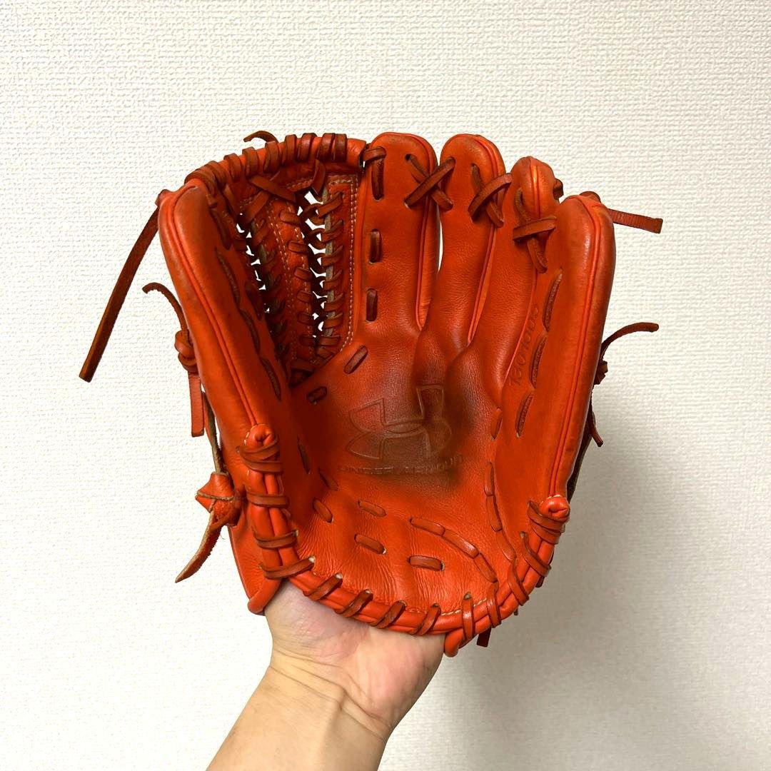 577 アンダーアーマー 型抜群 極美品 軟式 少年 内野手用グローブ
