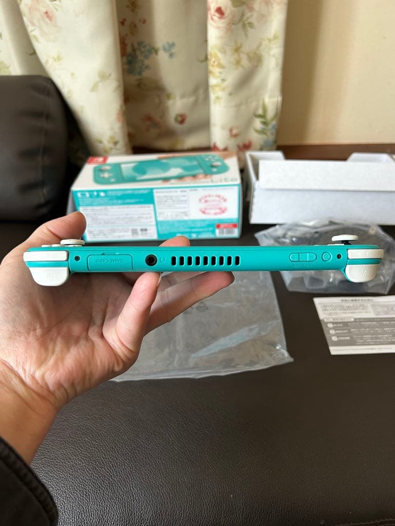 任天堂 Switch Lite ターコイズ