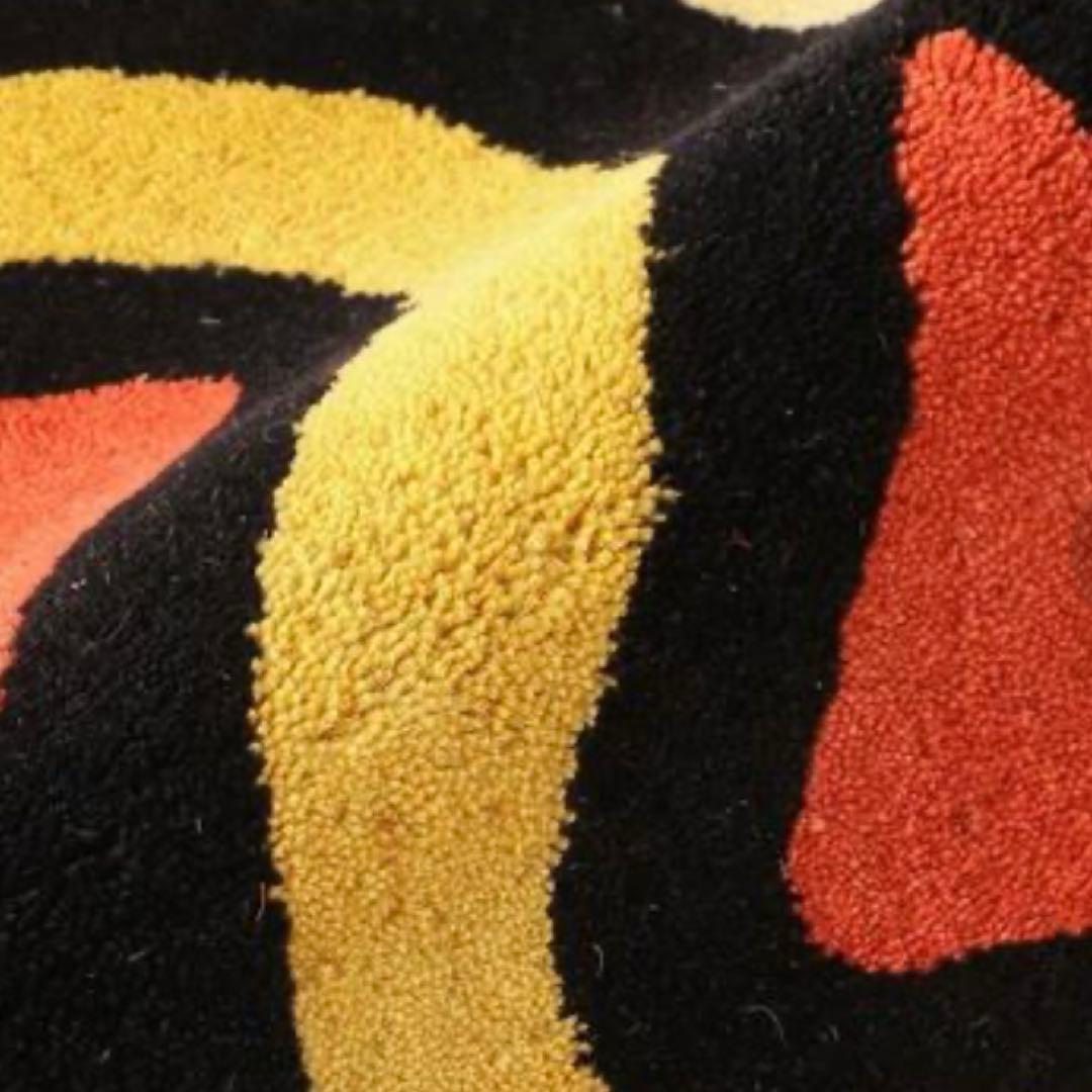 ヒューマンメイド　ホットドッグ　ラグマットHOT DOG RUG SMALL