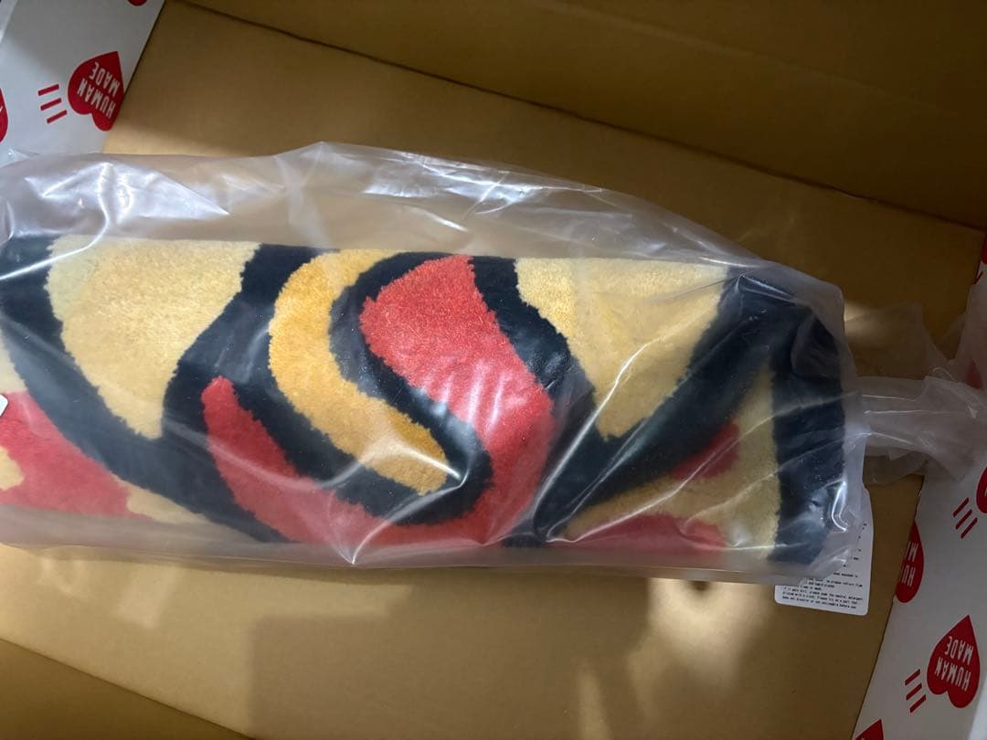 ヒューマンメイド　ホットドッグ　ラグマットHOT DOG RUG SMALL