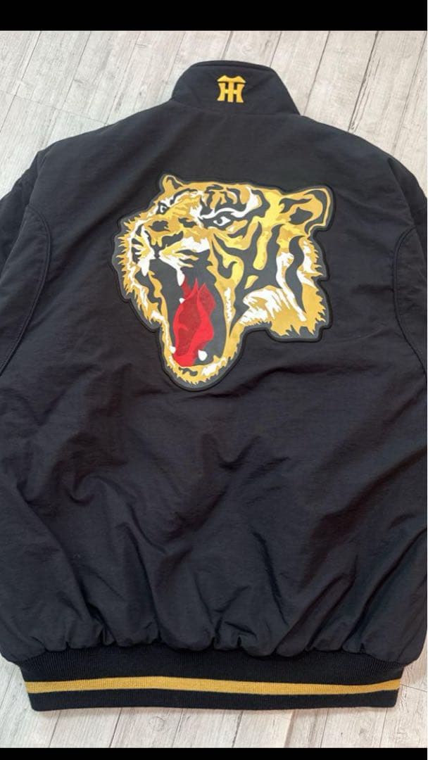 最終値下げ　　阪神Tigers 刺繍 レア　ブラック　スタジアムジャンパー