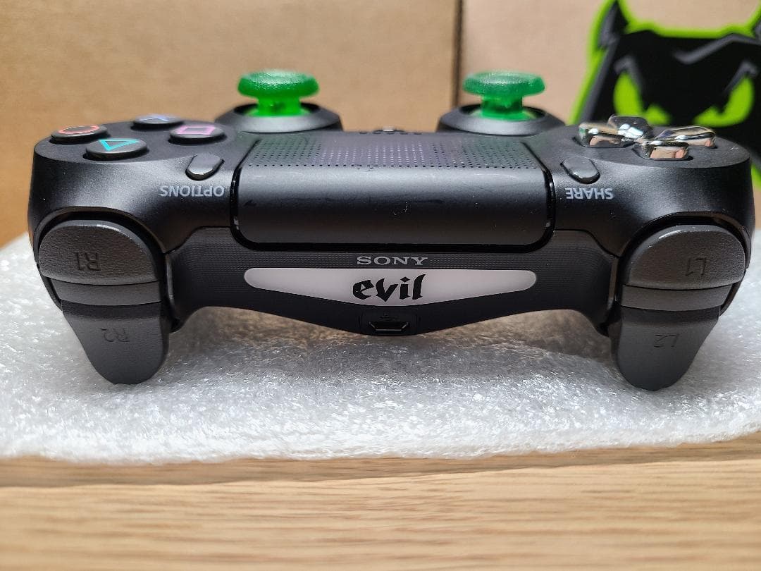 RAPID FIRE搭載 Evil controller エビル コントローラー