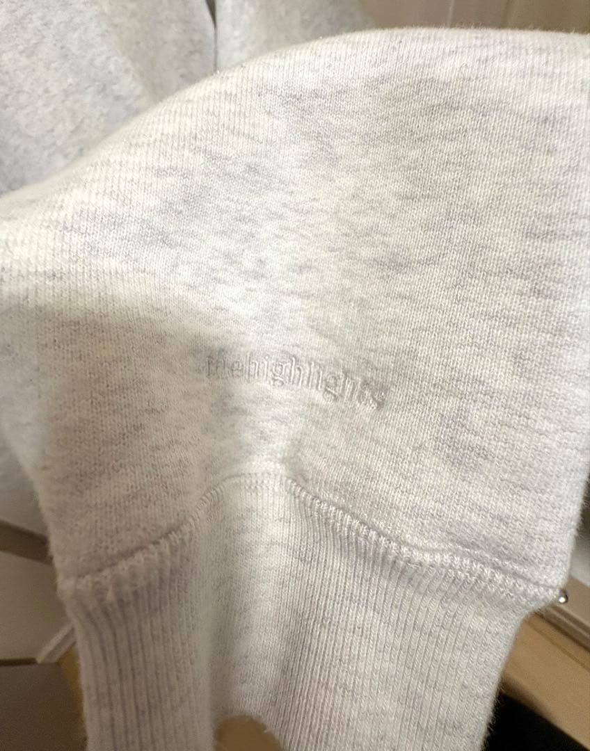 ザハイライツ　thehighlights フーディ　ライトグレー