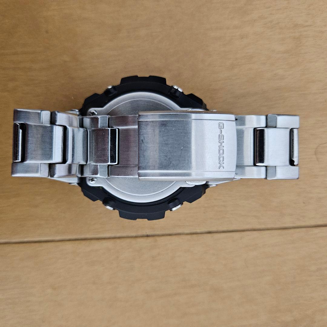 Gショック GST-W100D 電波ソーラー