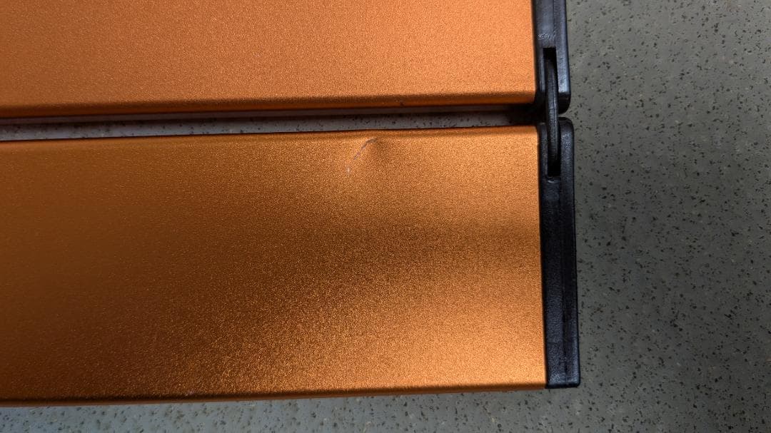 く*ん様 BEAMS × コールマン Coleman アルミ製アウトドアテーブル