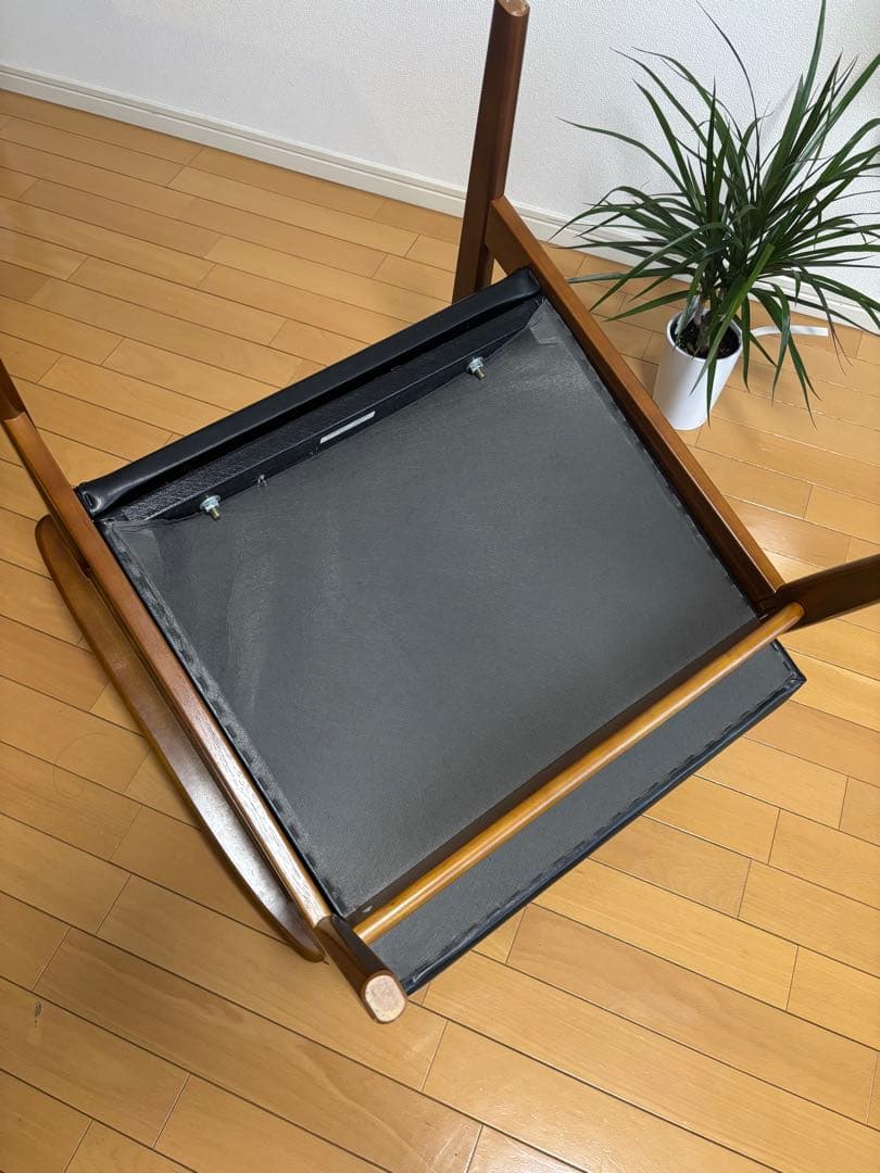 カリモク60 Kチェア1シーター スタンダードブラック