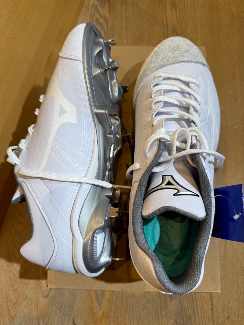 Mizuno ミズノ　野球　スパイク ホワイト　金具（刃）