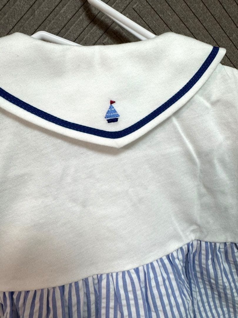 GW価格 12950→10950新品ファミリア ストライプ襟付きロンパース 80