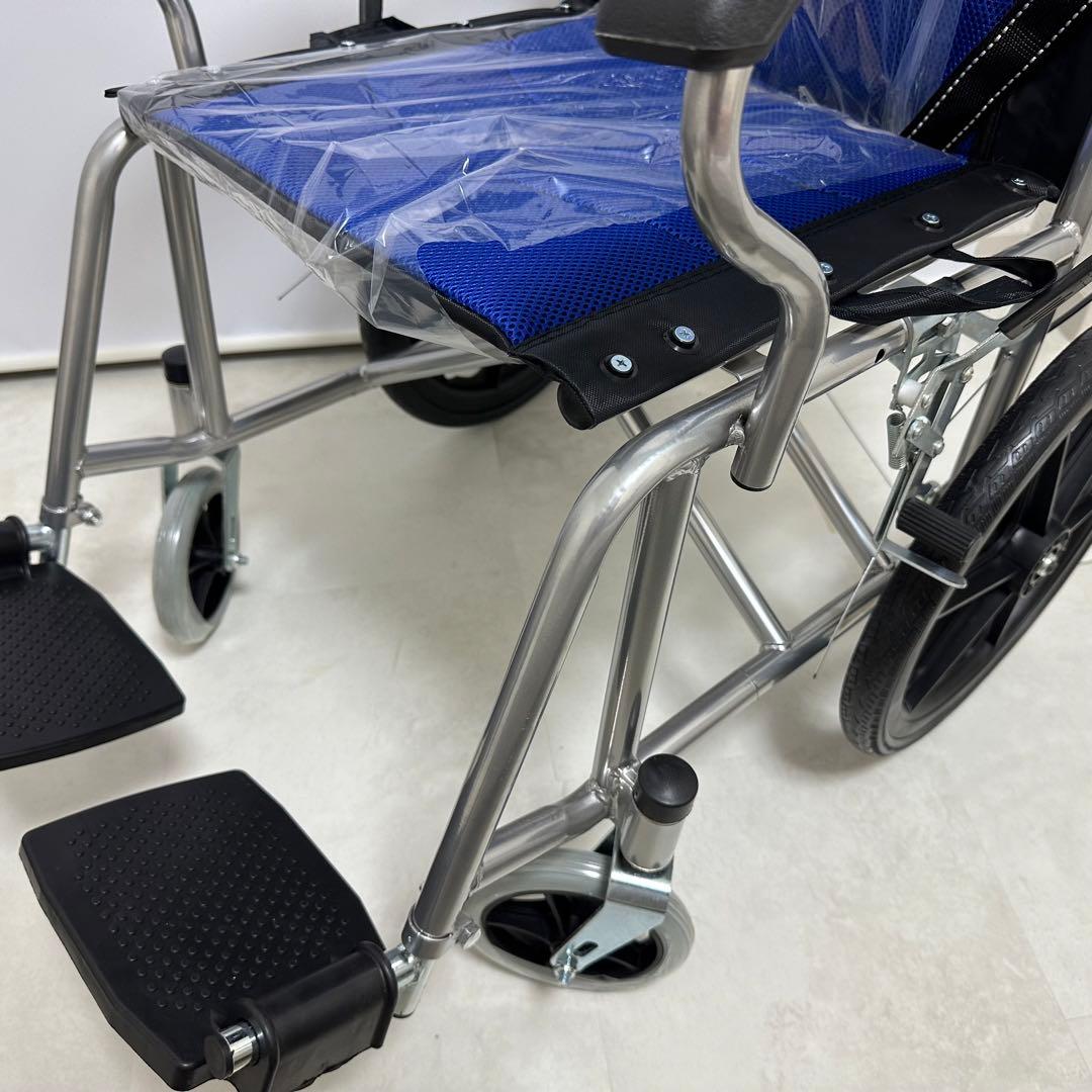 未使用 折りたたみ車椅子 自走式 介助 軽量 ノーパンクタイヤ 簡易 持ち運び