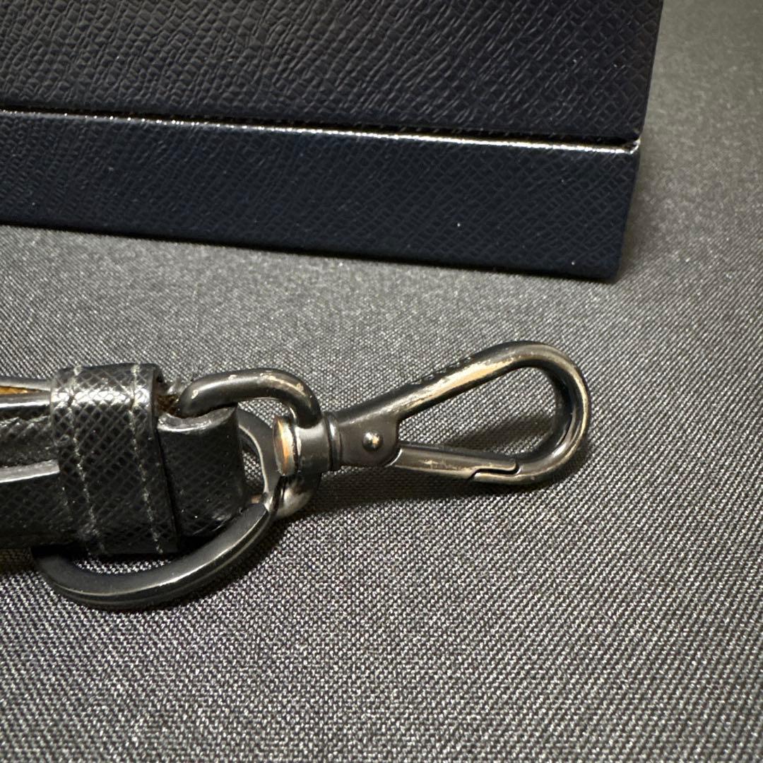 PRADA キーリング ブラック 箱付き