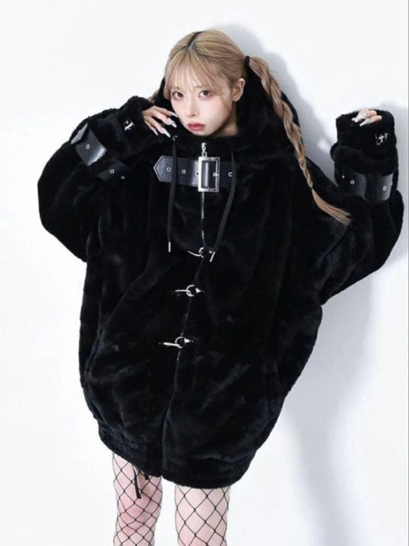 REFLEM レフレム ファイヤーマンバックルベルトハイネック ファー パーカー