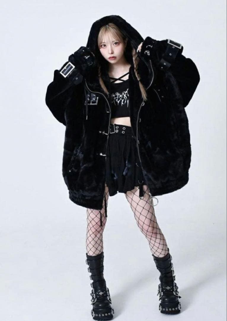 REFLEM レフレム ファイヤーマンバックルベルトハイネック ファー パーカー