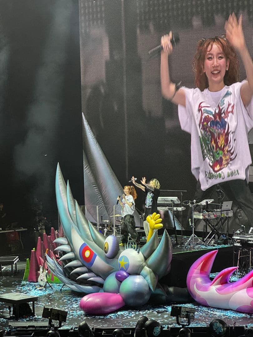 レア！【ロンドン限定完売品】YOASOBIドラゴンTシャツ　サイズM 黒