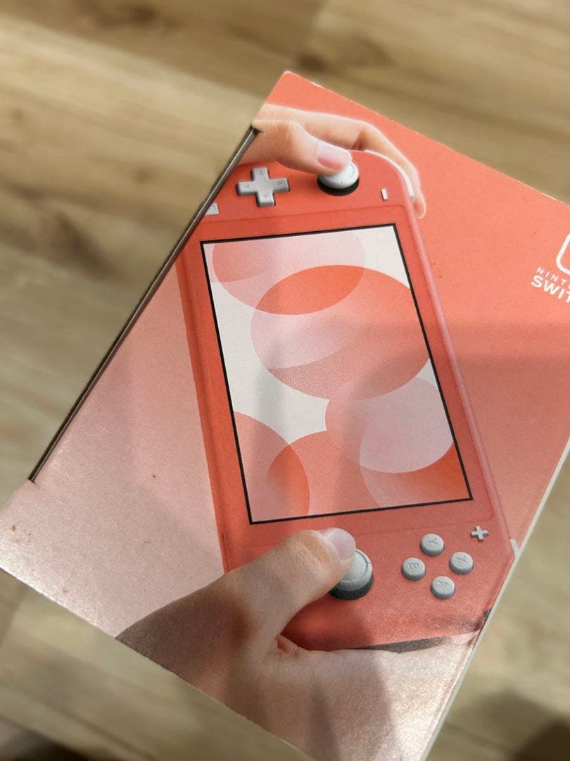 【純正ケース付】Nintendo Switch Lite コーラル ピンク