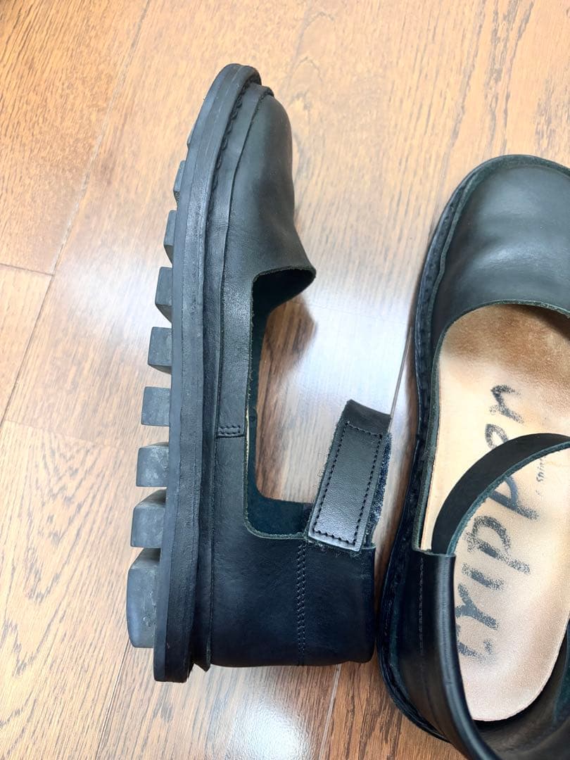 trippenトリッペン/FRINGE[フリンジ] ベルクロストラップ