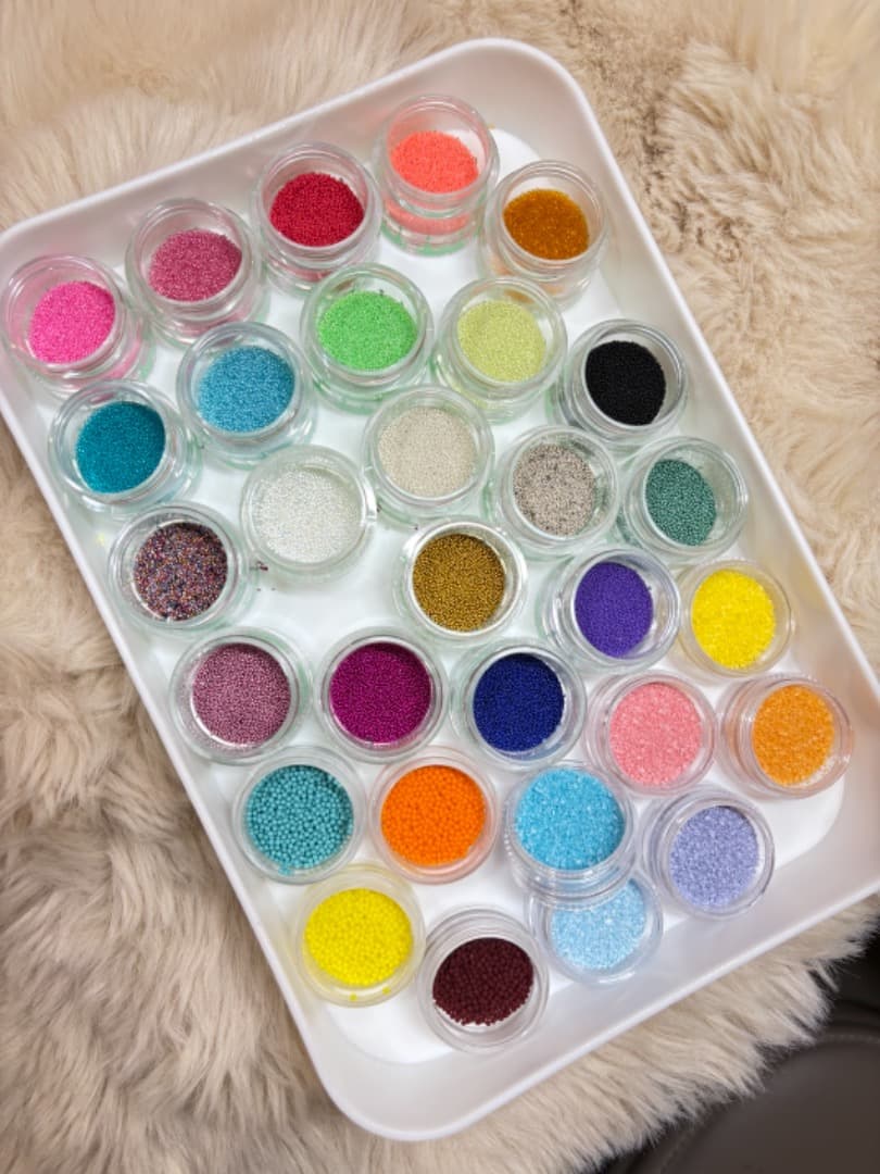 【219種のネイルパーツ】多色 透明ケース付き★