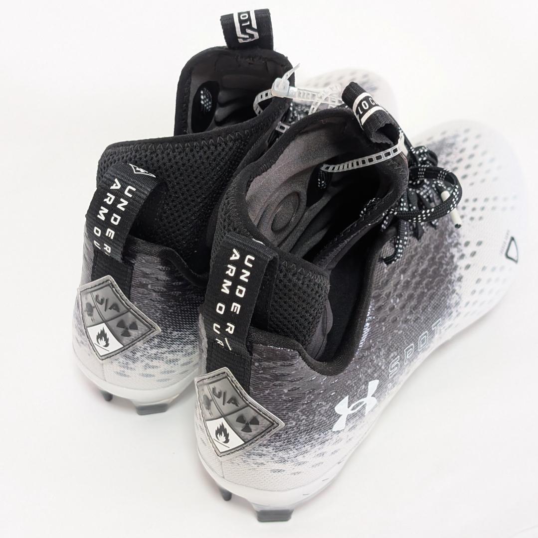 アンダーアーマー アメフトスパイク ブラックホワイト 26㎝