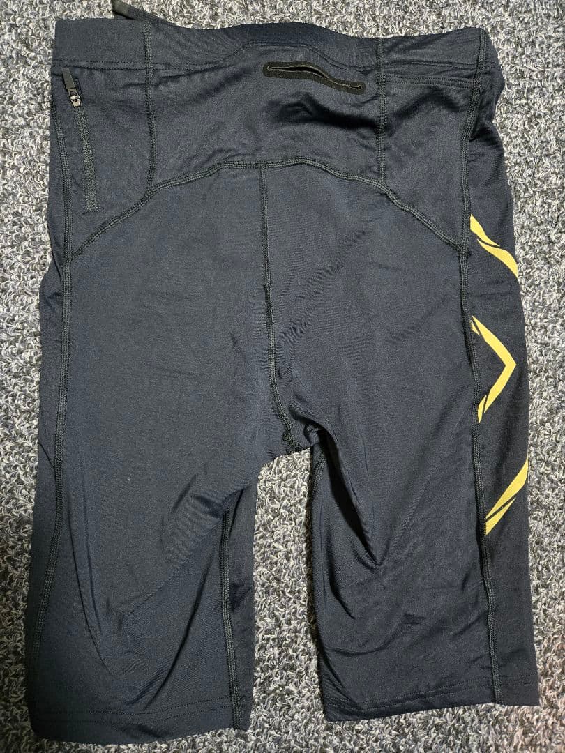 【新品　未使用】2XU MCS ハーフタイツ メンズ M