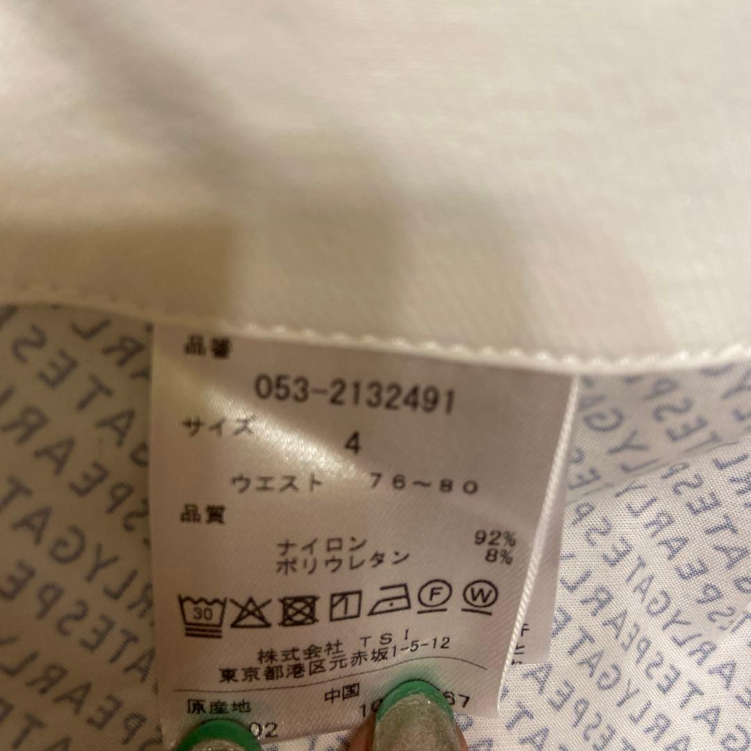 値下げ！新品　PEARLY GATES ロゴプリント ショートパンツ 　サイズ4