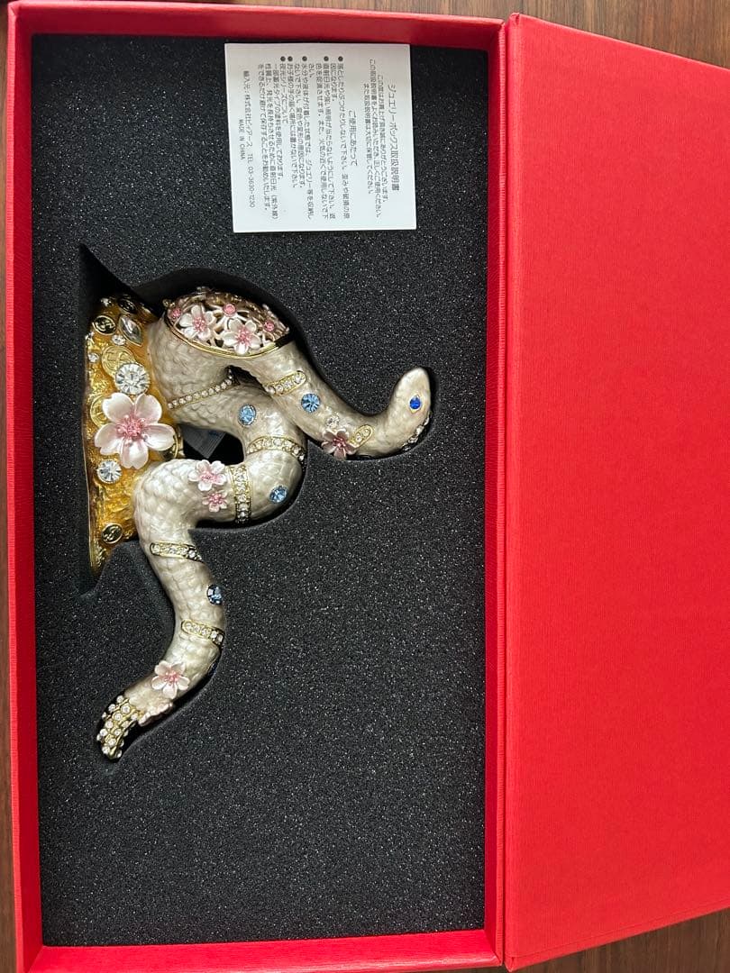 【未使用】＜桜白蛇＞白蛇 東京銀座PICALS