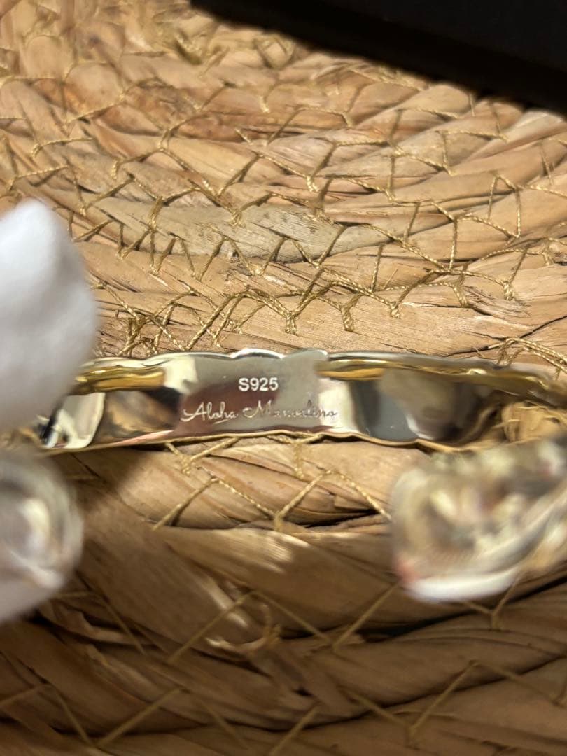 BOOOハワイアンジュエリー　シルバー925 10mm幅　手彫りバングル