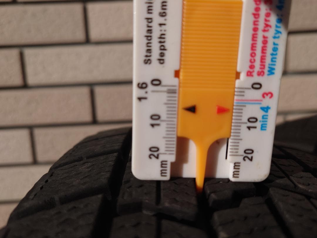 21年製 GOODYEAR ICENAV7 スタッドレス 155/65R14