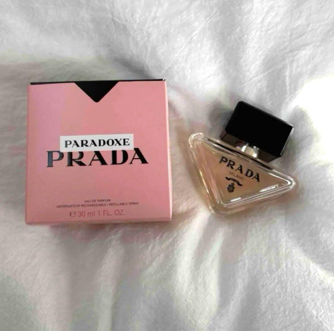 【プラダ パラドックス オーデパルファム】