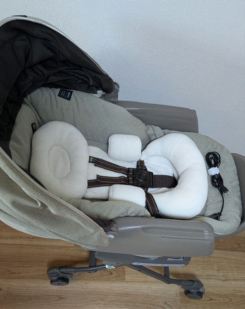 Combiネムリラ AUTO SWING BEDi EG　電動　オート