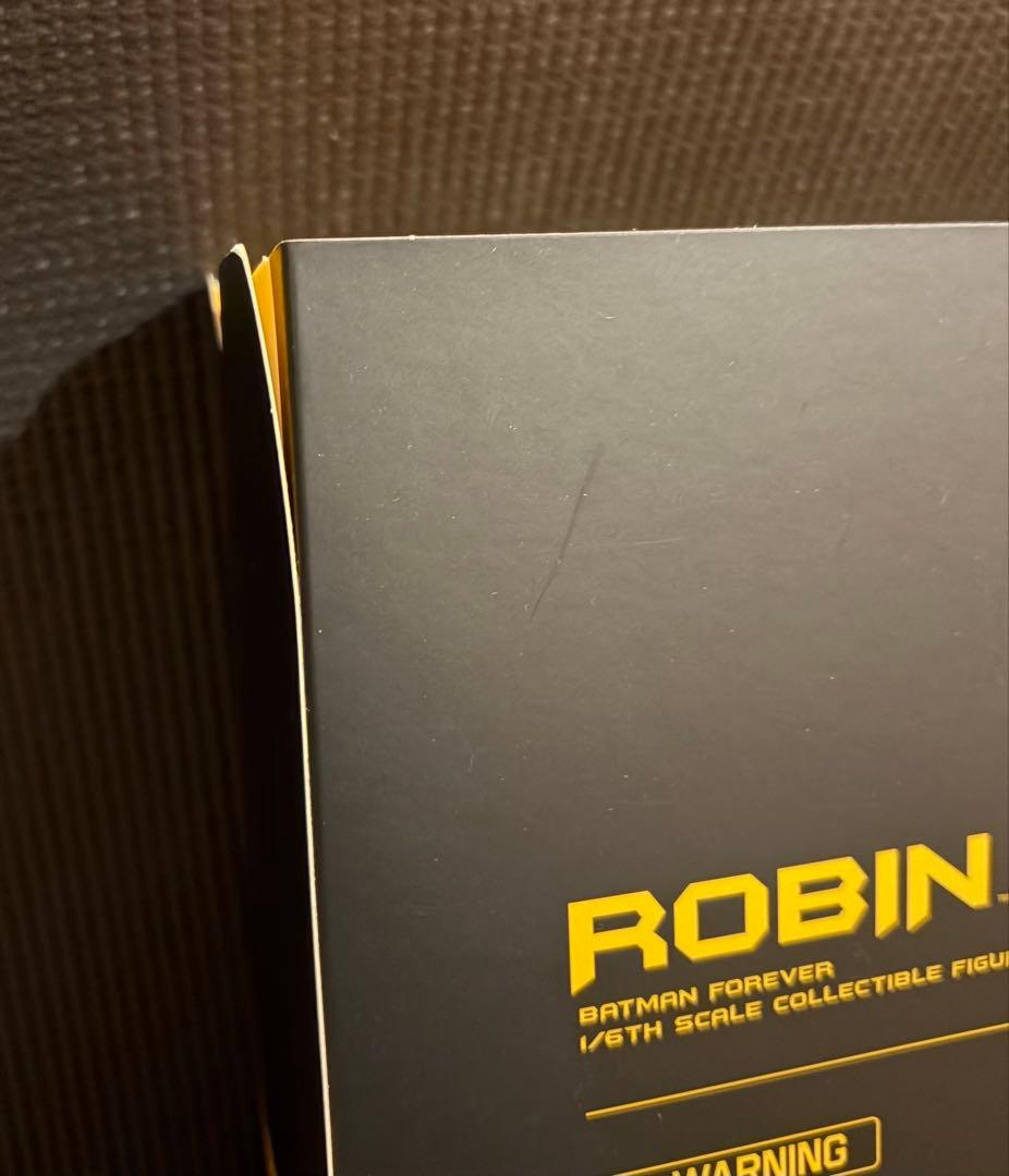 マ*ル様 新品未開封！ホットトイズロビン★ダークナイトバットマンフォーエバー